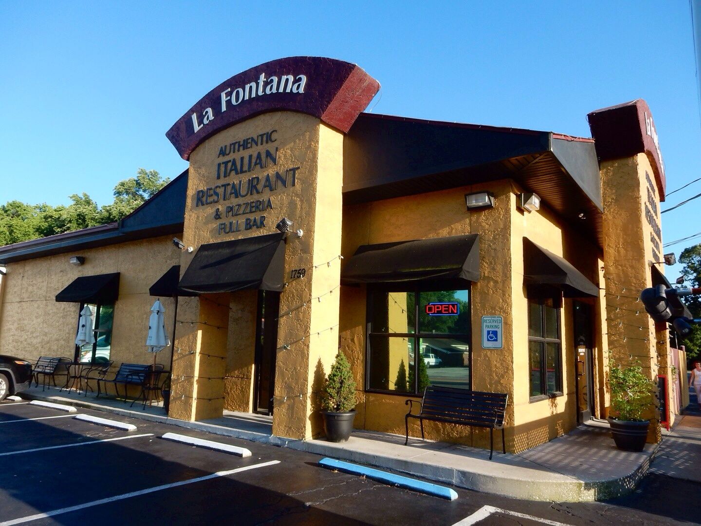 Winds of Destiny RVLife La Fontana Restaurant (Charleston, SC) 5/21/15